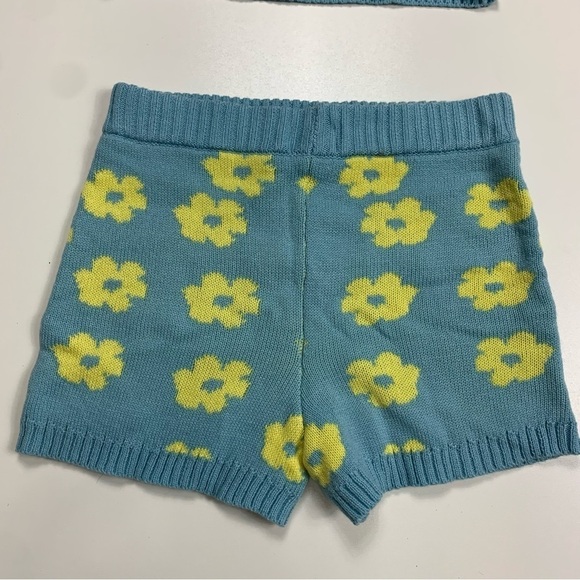 Luna Flower Knit Crop Top and Short Set Blue Yellow Size Medium - Picture 10 of 10